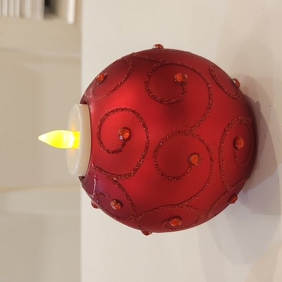 Ornament tea light candle holder - Picture 1 of 2